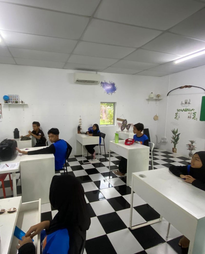 Children participating in an art class